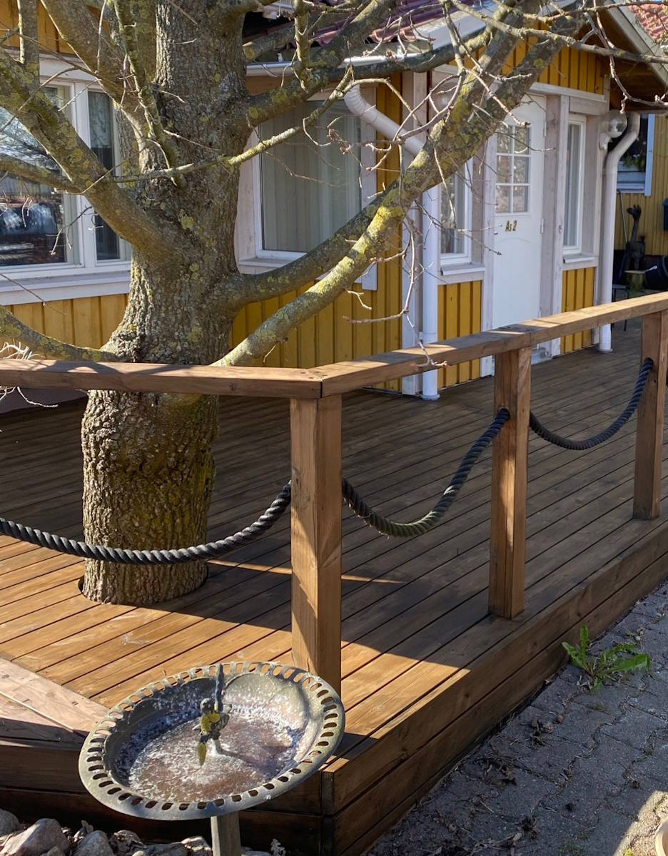 Keväällä öljytty terassi antaa hyvän startin kesään sekä tuo pitkäikäisyyttä terassille